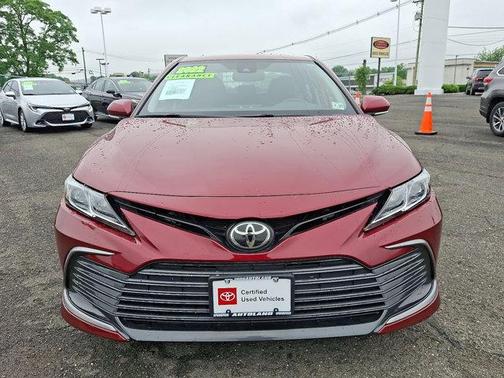2022 Toyota Camry LE