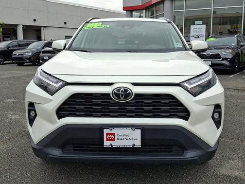 2022 Toyota RAV4 XLE Premium