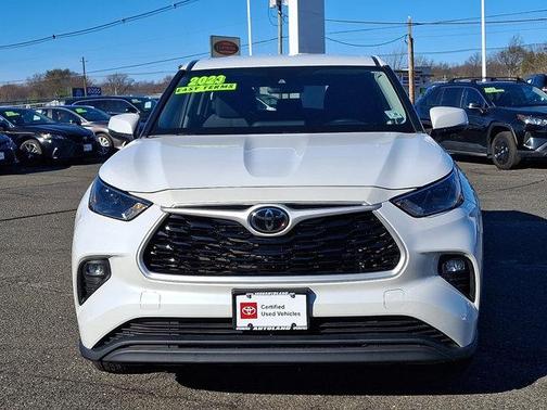 2023 Toyota Highlander LE