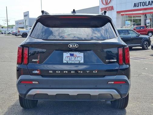 Ebony Black 2021 Kia Sorento SX