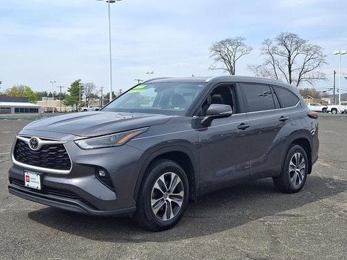 Magnetic Gray Metallic - 1G3 2025 Toyota Highlander XLE