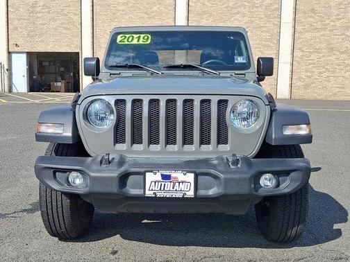 2019 Jeep Wrangler Sport