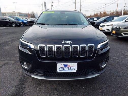 Photo 2 of 24 of 2019 Jeep Cherokee Limited