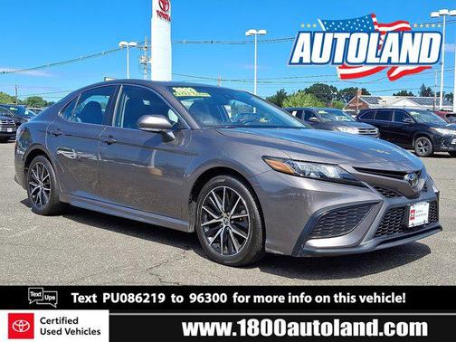 2023 Toyota Camry SE