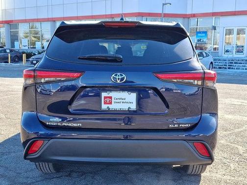 2022 Toyota Highlander XLE