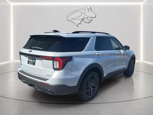 Space White Metallic 2026 Ford Explorer ST-Line