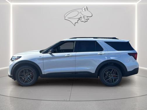 Space White Metallic 2026 Ford Explorer ST-Line