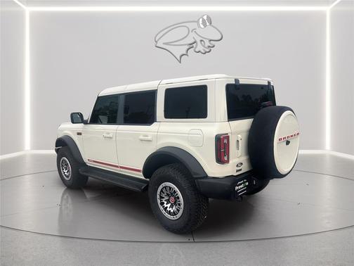 Wimbledon White 2026 Ford Bronco Outer Banks