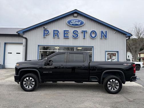 2022 Chevrolet Silverado 2500 Custom