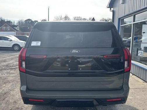 2025 Ford Expedition Tremor