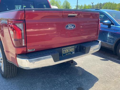 Rapid Red Metallic Tinted Clearcoat 2024 Ford F-150 Lariat