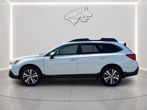 Crystal White Pearl 2019 Subaru Outback 3.6R Limited