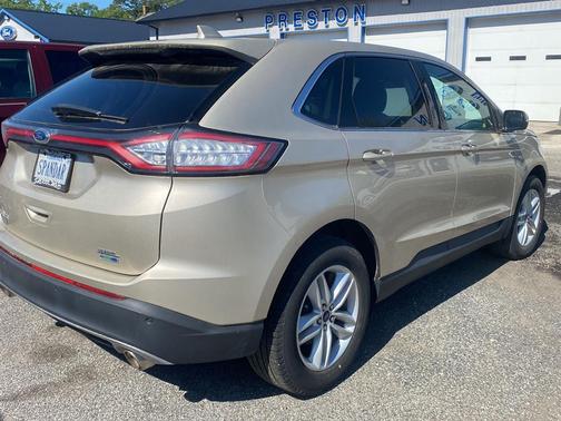 White Gold 2018 Ford Edge SEL
