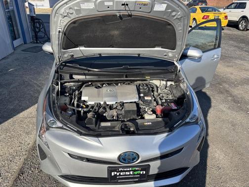 2017 Toyota Prius Two