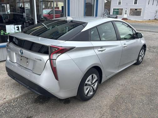 2017 Toyota Prius Two