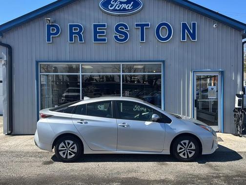 2017 Toyota Prius Two