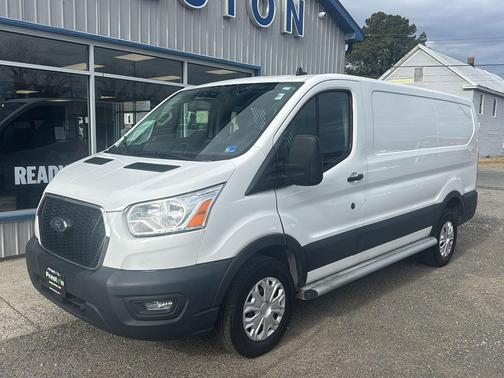 2022 Ford Transit-250 Base