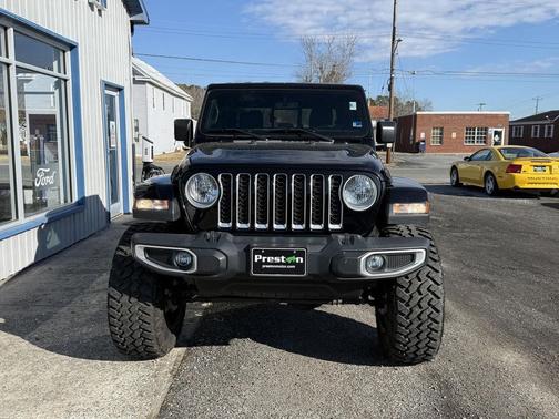 2020 Jeep Gladiator Overland