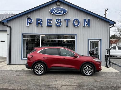2021 Ford Escape Titanium