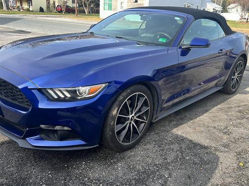 2016 Ford Mustang EcoBoost Premium