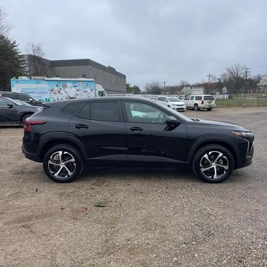 Mosaic Black Metallic 2024 Chevrolet Trax FWD 1RS