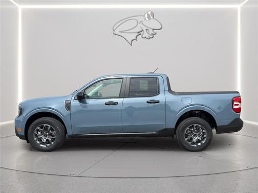 Azure Gray Metallic Tri-Coat 2026 Ford Maverick XLT
