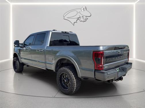 CARBONIZED GRAY 2022 Ford F-250 LARIAT