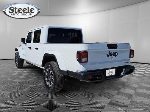 Bright White Clearcoat 2026 Jeep Gladiator Sport