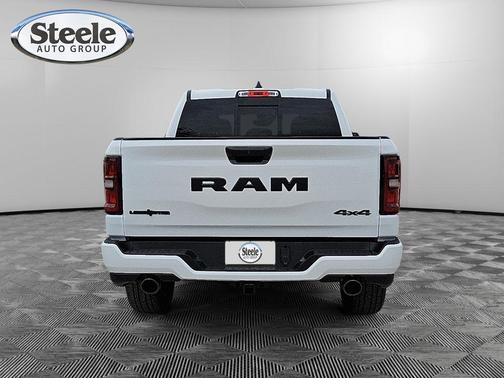 Bright White Clearcoat 2026 RAM 1500 Big Horn/Lone Star