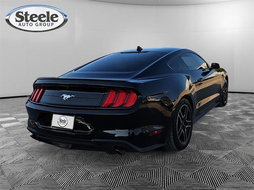 2022 Ford Mustang EcoBoost Premium