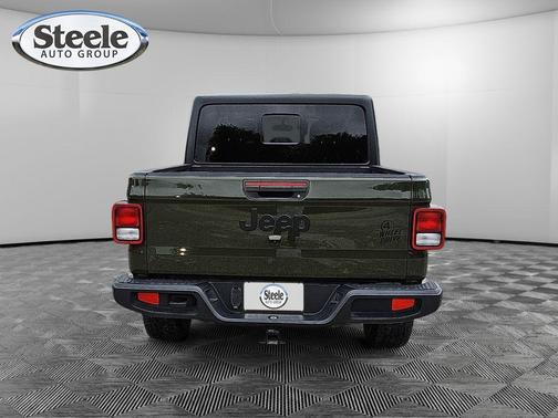 Sarge Green Clearcoat 2023 Jeep Gladiator Sport