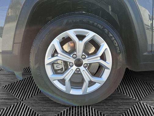 2023 Jeep Compass Altitude