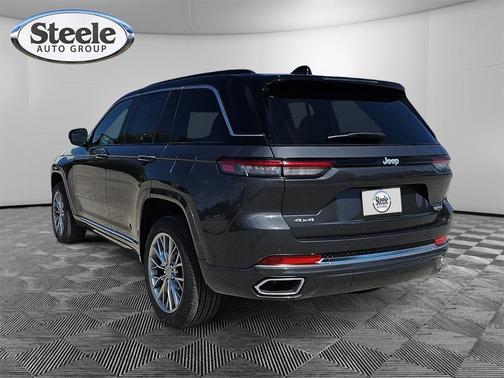 2025 Jeep Grand Cherokee Summit