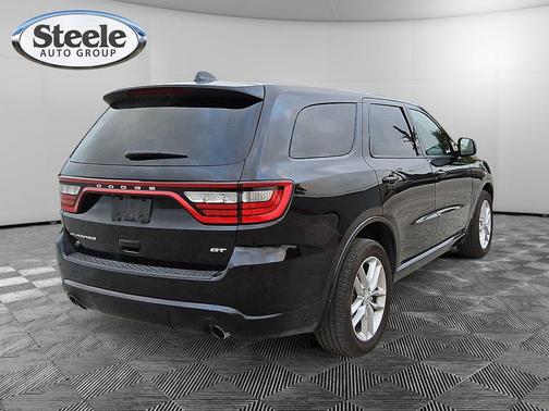 DB Black Crystal Clearcoat 2025 Dodge Durango GT