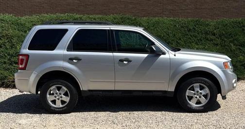 Ingot Silver Metallic 2012 Ford Escape XLT