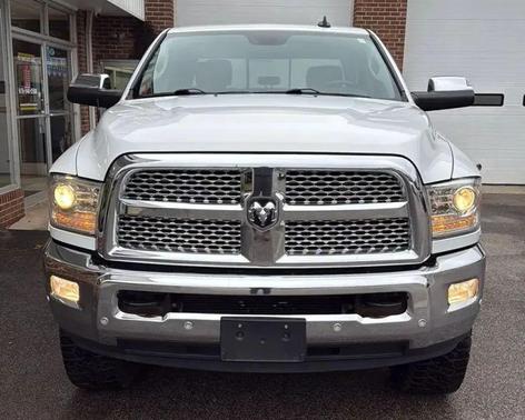 2018 RAM 2500 Laramie Crew Cab 4x4 6'4' Box