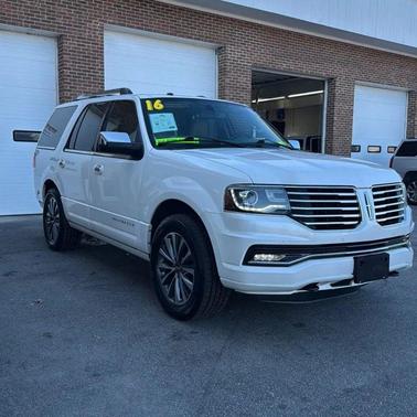 2016 Lincoln Navigator Select