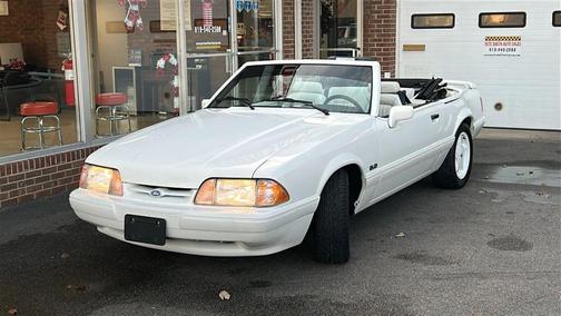 1993 Ford Mustang LX 5.0L