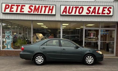 2005 Toyota Camry LE