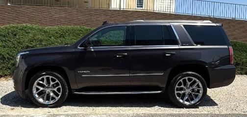 Iridium Metallic 2017 GMC Yukon SLE