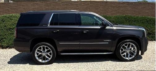 Iridium Metallic 2017 GMC Yukon SLE