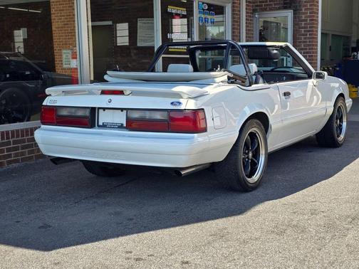 1993 Ford Mustang LX 5.0L