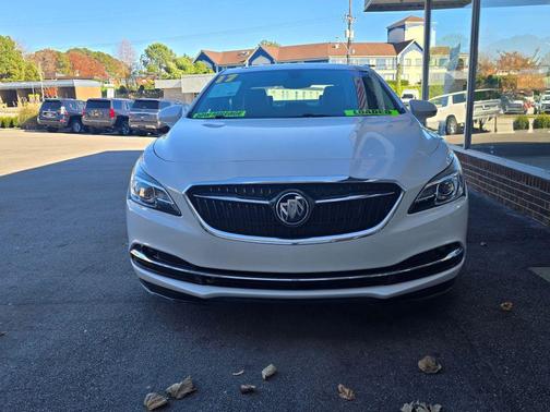 2017 Buick LaCrosse Essence