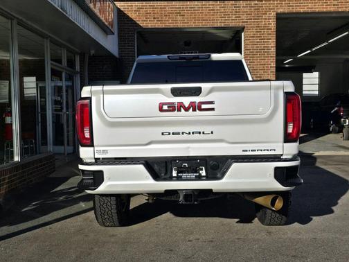 2023 GMC Sierra 2500 Denali