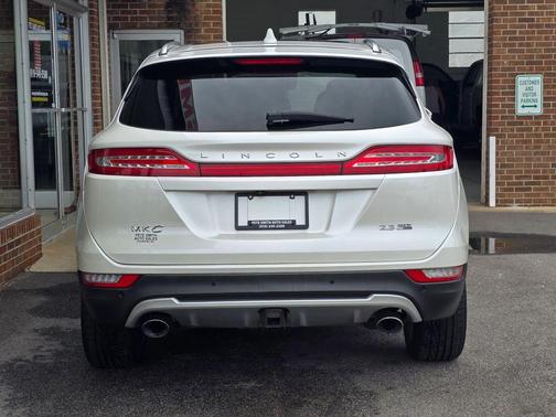 2015 Lincoln MKC Base