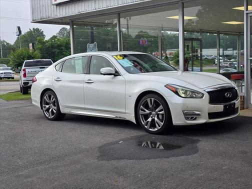 2016 INFINITI Q70L 3.7