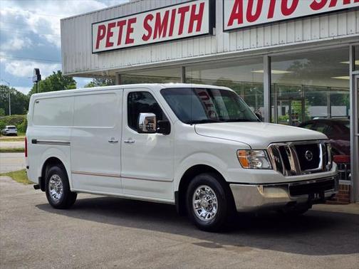 2017 Nissan NV Cargo NV3500 HD S V8