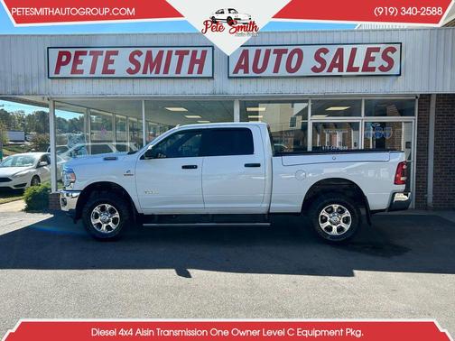 2022 RAM 3500 Big Horn Crew Cab 4x4 6'4' Box