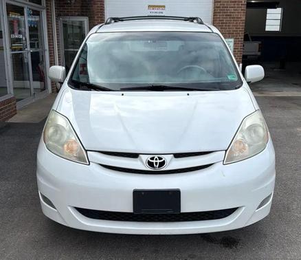 2010 Toyota Sienna XLE