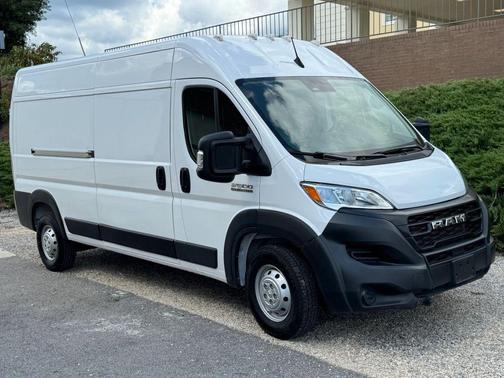 Bright White Clearcoat 2023 RAM ProMaster 2500 High Roof